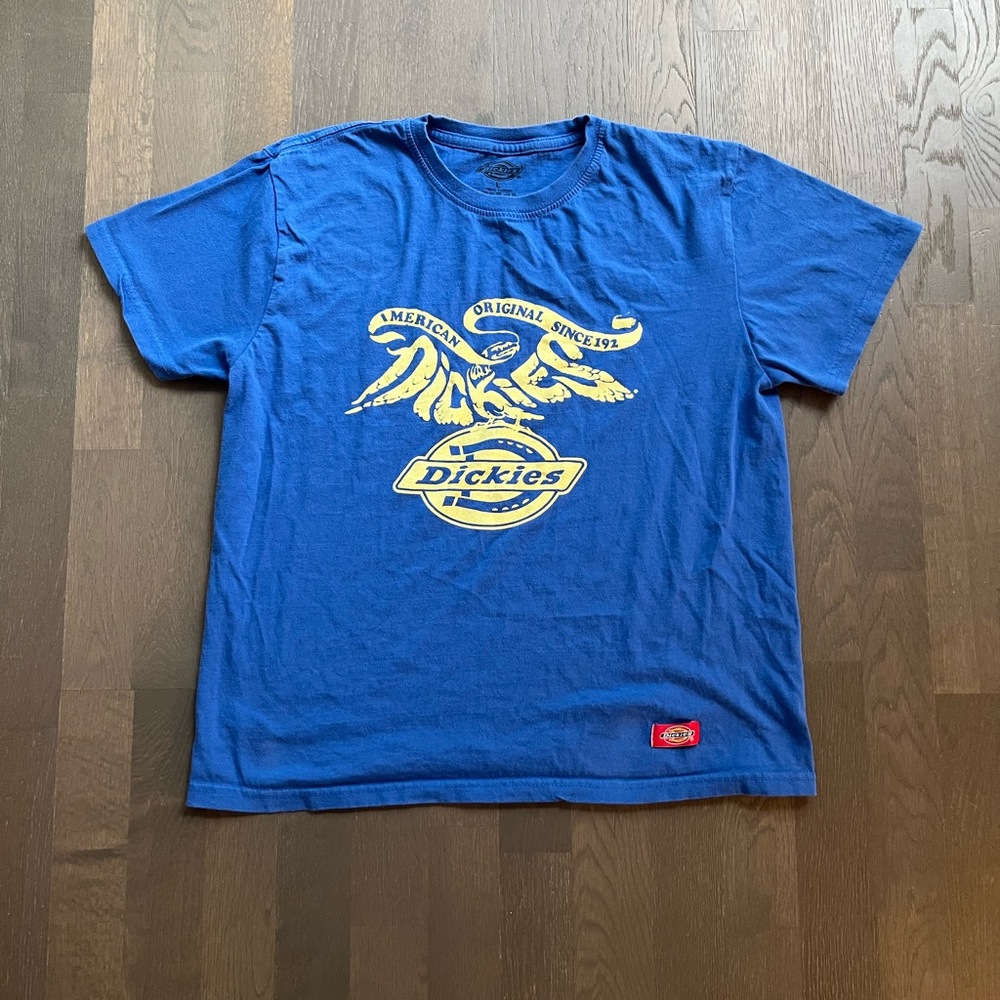 Dickie’s royal blue graphic tee